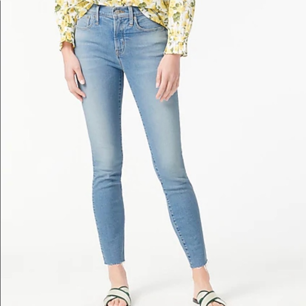 JCREW NWT 9” toothpick light wash